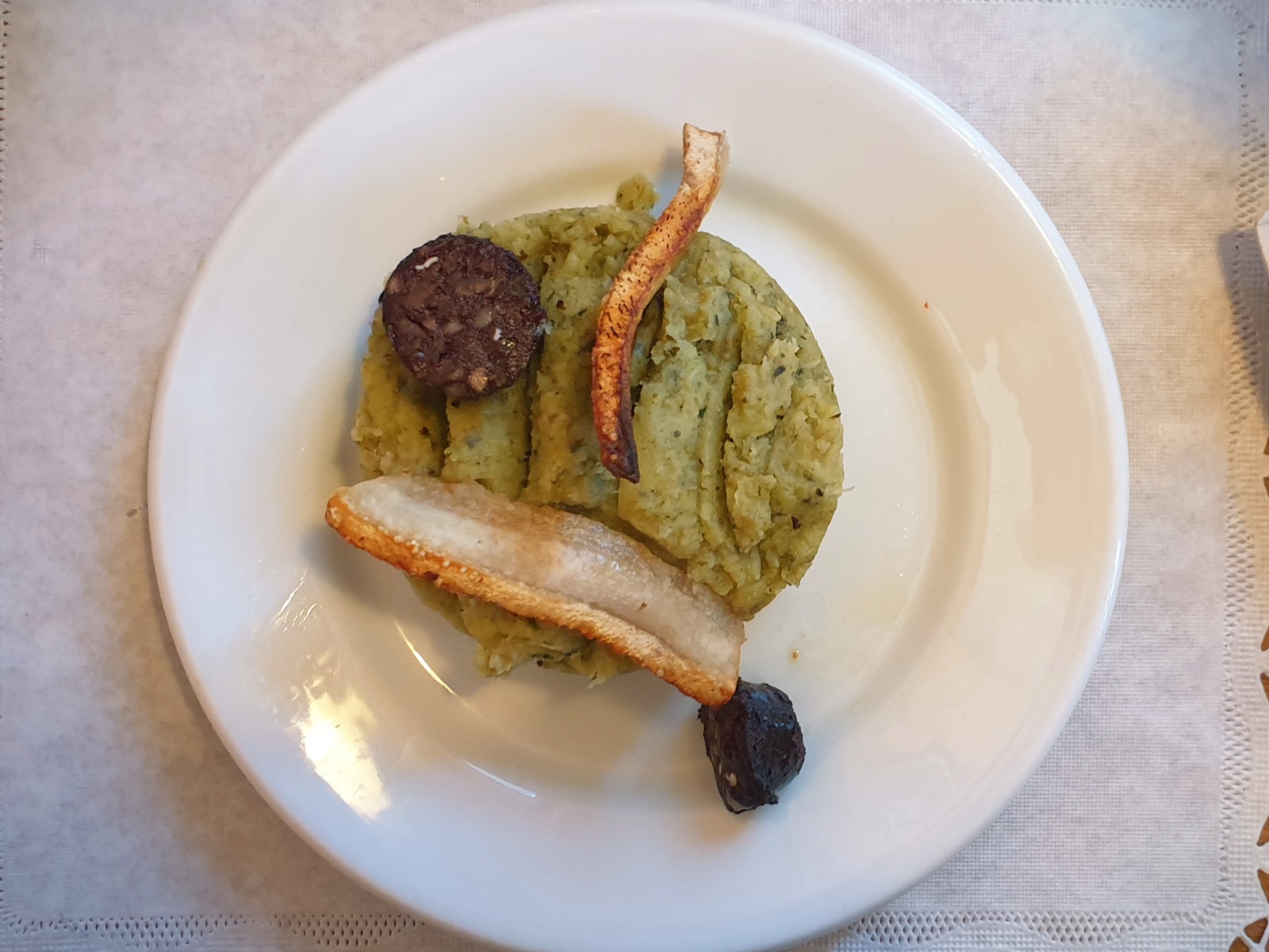 Trinxat de la Cerdanya amb cansalada i botifarra negra